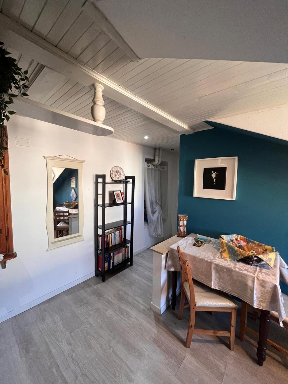 Apartment Mansarda Nel Centro Di